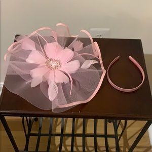Pink fascinator